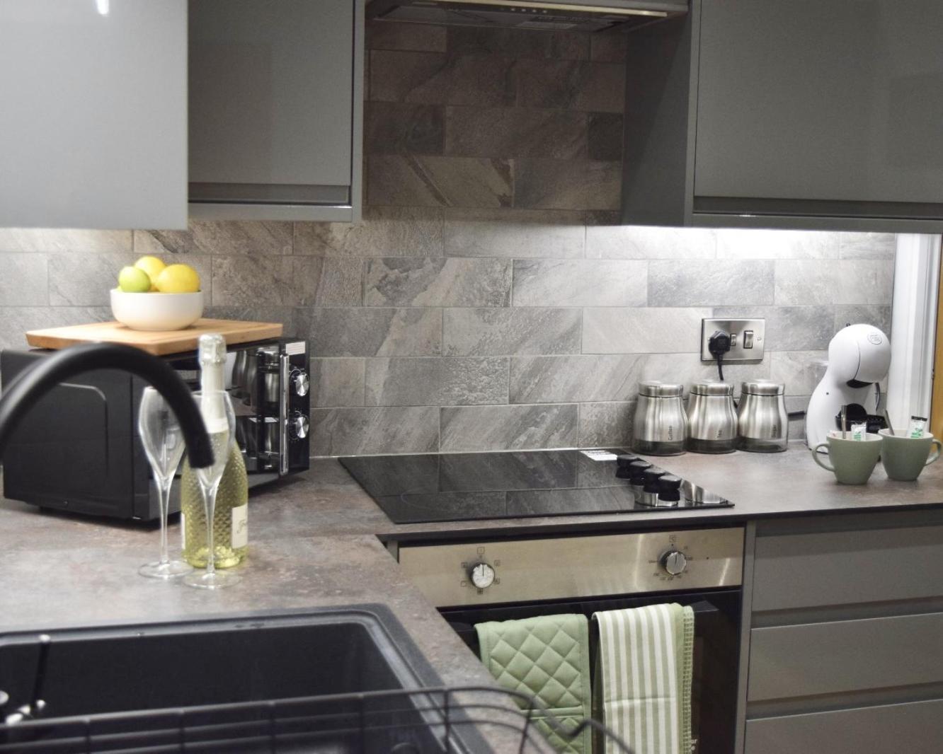 The Yorkshire Crown - Luxury Apartment - Free Parking Nearby Harrogate Extérieur photo