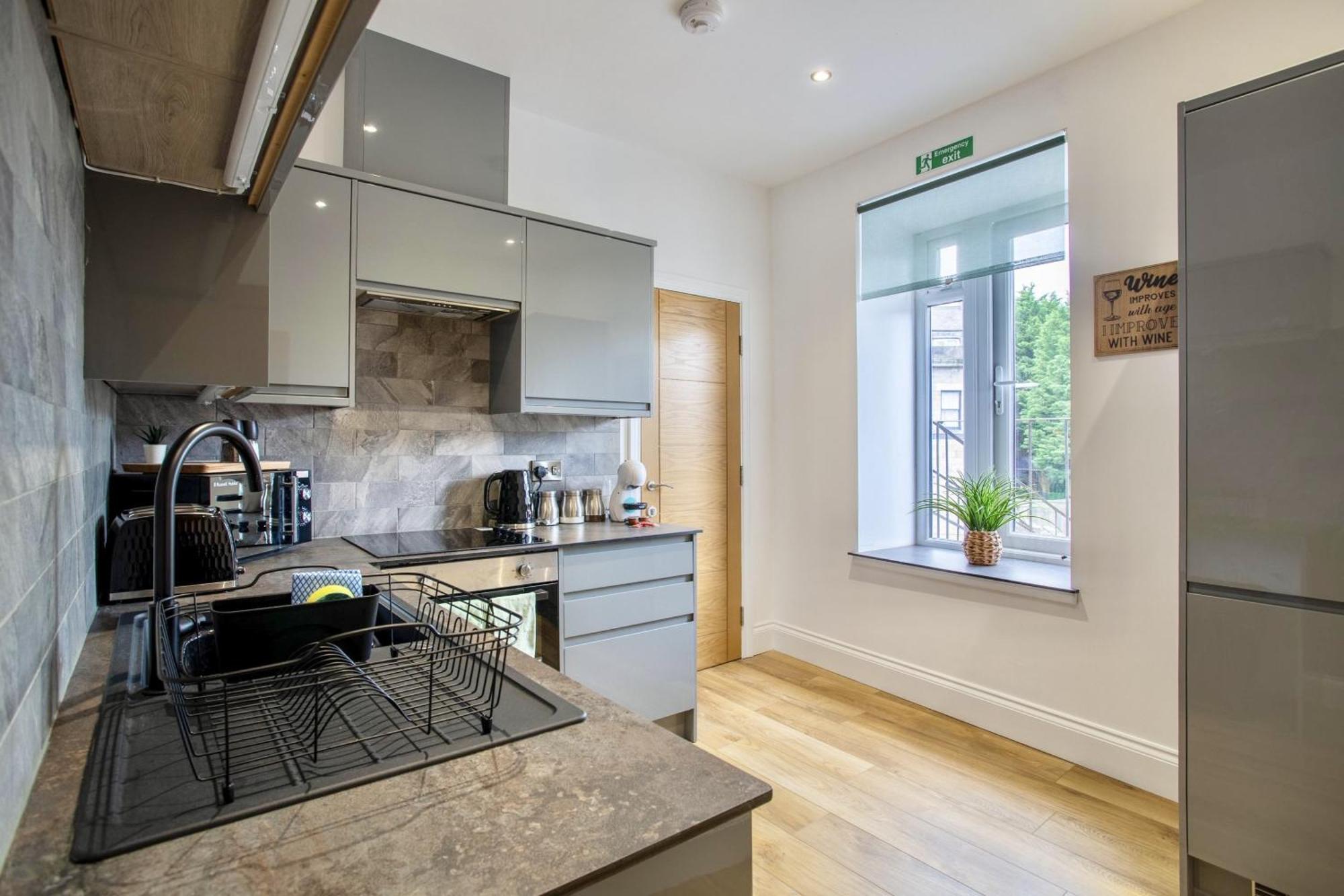 The Yorkshire Crown - Luxury Apartment - Free Parking Nearby Harrogate Extérieur photo